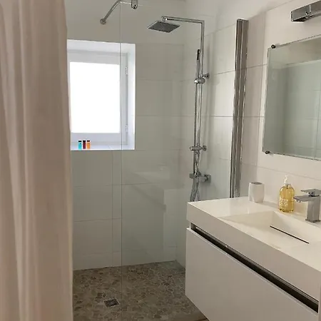 La Maison Des Vendangeurs - Table D'hotes Le Soir Du Jeudi Au Dimanche- Jacuzzi - Balneo - Acces Piscine Pour Toutes Les Sauf Coquet- Piscine De Mai A Mi-octobre Bed & Breakfast Martignargues