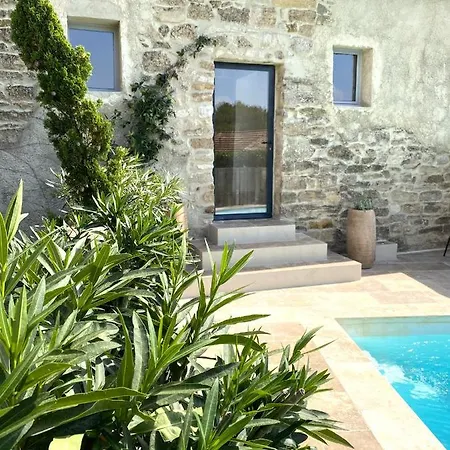 Bed & Breakfast La Maison Des Vendangeurs - Table D'hotes Le Soir Du Jeudi Au Dimanche- Jacuzzi - Balneo - Acces Piscine Pour Toutes Les Sauf Coquet- Piscine De Mai A Mi-octobre Martignargues