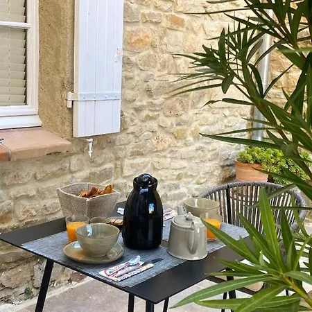 La Maison Des Vendangeurs - Table D'hotes Le Soir Du Jeudi Au Dimanche- Jacuzzi - Balneo - Acces Piscine Pour Toutes Les Sauf Coquet- Piscine De Mai A Mi-octobre Bed & Breakfast Martignargues