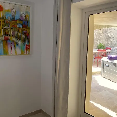 La Maison Des Vendangeurs - Table D'hotes Le Soir Du Jeudi Au Dimanche- Jacuzzi - Balneo - Acces Piscine Pour Toutes Les Sauf Coquet- Piscine De Mai A Mi-octobre 4*