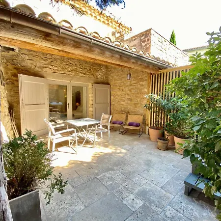 Bed & Breakfast La Maison Des Vendangeurs: Jacuzzi & Seasonal Pool Retreat Martignargues