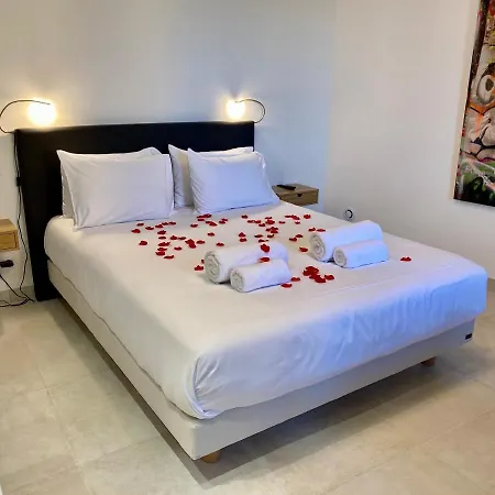 La Maison Des Vendangeurs: Jacuzzi & Seasonal Pool Retreat Martignargues