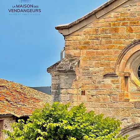 La Maison Des Vendangeurs: Jacuzzi & Seasonal Pool Retreat
