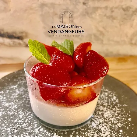 Bed & Breakfast La Maison Des Vendangeurs: Jacuzzi & Seasonal Pool Retreat Martignargues