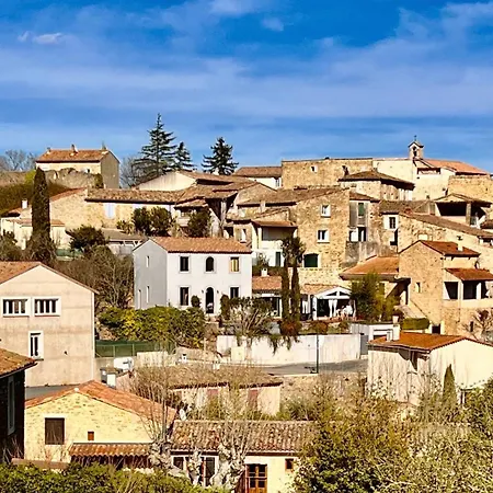 La Maison Des Vendangeurs: Jacuzzi & Seasonal Pool Retreat Bed & Breakfast