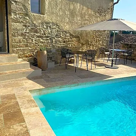 Bed and breakfast La Maison Des Vendangeurs - Table D'hôtes Le Soir Du Jeudi Au Dimanche- Jacuzzi - Balnéo - Acces Piscine Pour Toutes Les Sauf Coquet- Piscine De Mai à Mi-octobre Martignargues