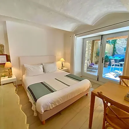 La Maison Des Vendangeurs - Table D'hôtes Le Soir Du Jeudi Au Dimanche- Jacuzzi - Balnéo - Acces Piscine Pour Toutes Les Sauf Coquet- Piscine De Mai à Mi-octobre