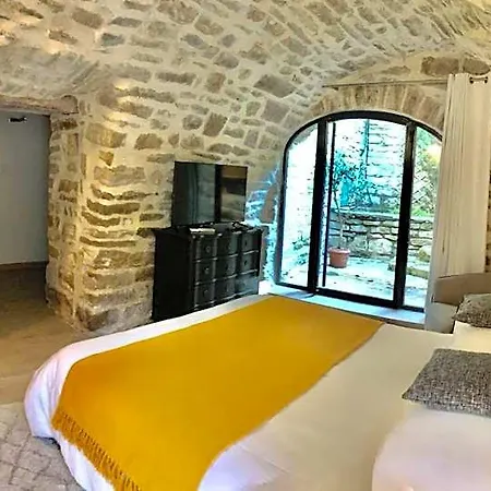 La Maison Des Vendangeurs - Table D'hôtes Le Soir Du Jeudi Au Dimanche- Jacuzzi - Balnéo - Acces Piscine Pour Toutes Les Sauf Coquet- Piscine De Mai à Mi-octobre Bed and breakfast 4*