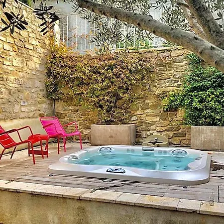 La Maison Des Vendangeurs - Table D'hôtes Le Soir Du Jeudi Au Dimanche- Jacuzzi - Balnéo - Acces Piscine Pour Toutes Les Sauf Coquet- Piscine De Mai à Mi-octobre 4*
