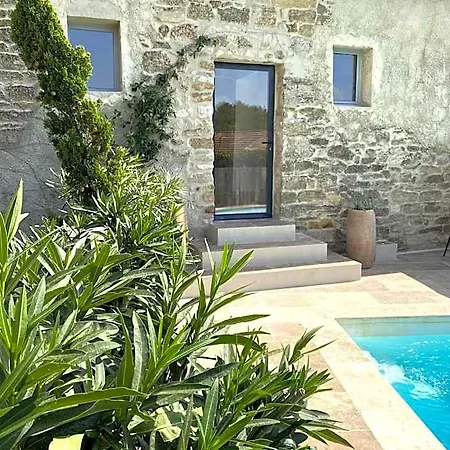 Bed & Breakfast La Maison Des Vendangeurs - Table D'hotes Le Soir Du Jeudi Au Dimanche- Jacuzzi - Balneo - Acces Piscine Pour Toutes Les Sauf Coquet- Piscine De Mai A Mi-octobre Martignargues