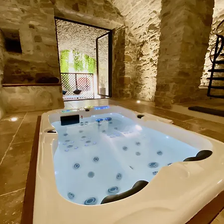 La Maison Des Vendangeurs - Table D'hotes Le Soir Du Jeudi Au Dimanche- Jacuzzi - Balneo - Acces Piscine Pour Toutes Les Sauf Coquet- Piscine De Mai A Mi-octobre Отель типа 
