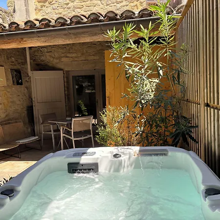 La Maison Des Vendangeurs - Table D'hôtes Le Soir Du Jeudi Au Dimanche- Jacuzzi - Balnéo - Acces Piscine Pour Toutes Les Sauf Coquet- Piscine De Mai à Mi-octobre Martignargues