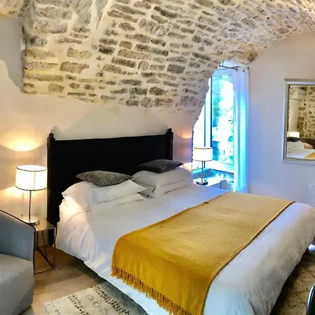 La Maison Des Vendangeurs - Table D'hotes Le Soir Du Jeudi Au Dimanche- Jacuzzi - Balneo - Acces Piscine Pour Toutes Les Sauf Coquet- Piscine De Mai A Mi-octobre 4*