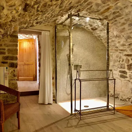 La Maison Des Vendangeurs: Jacuzzi & Seasonal Pool Retreat * Martignargues