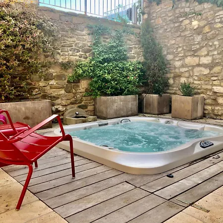 La Maison Des Vendangeurs - Table D'hotes Le Soir Du Jeudi Au Dimanche- Jacuzzi - Balneo - Acces Piscine Pour Toutes Les Sauf Coquet- Piscine De Mai A Mi-octobre Bed & Breakfast Martignargues