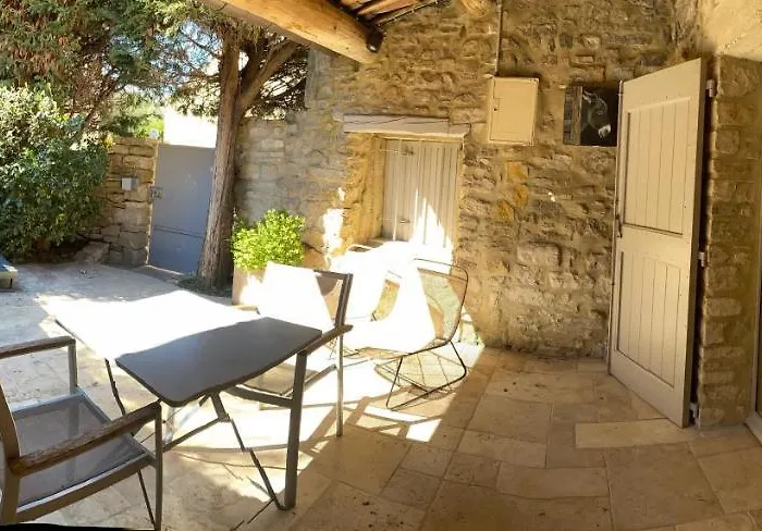 La Maison Des Vendangeurs - Table D'hotes Le Soir Du Jeudi Au Dimanche- Jacuzzi - Balneo - Acces Piscine Pour Toutes Les Sauf Coquet- Piscine De Mai A Mi-octobre