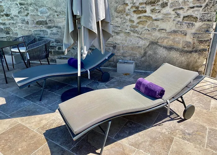 La Maison Des Vendangeurs - Table D'hotes Le Soir Du Jeudi Au Dimanche- Jacuzzi - Balneo - Acces Piscine Pour Toutes Les Sauf Coquet- Piscine De Mai A Mi-octobre Martignargues