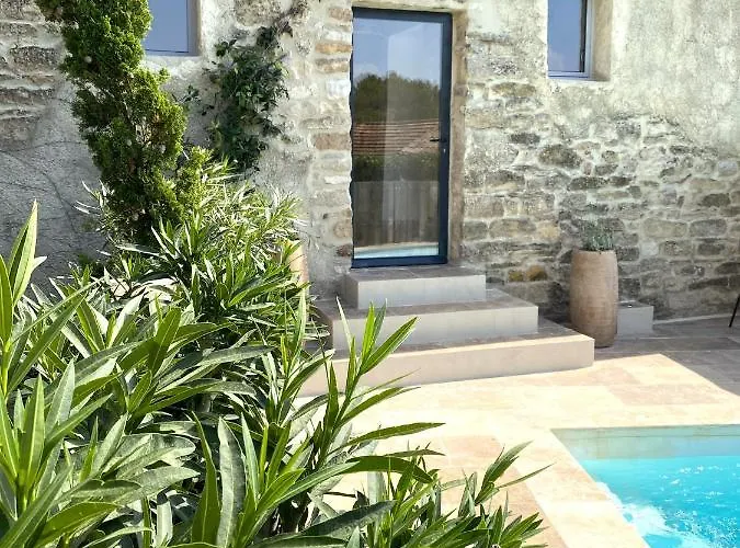 Frühstückspension La Maison Des Vendangeurs - Table D'hotes Le Soir Du Jeudi Au Dimanche- Jacuzzi - Balneo - Acces Piscine Pour Toutes Les Sauf Coquet- Piscine De Mai A Mi-octobre Martignargues