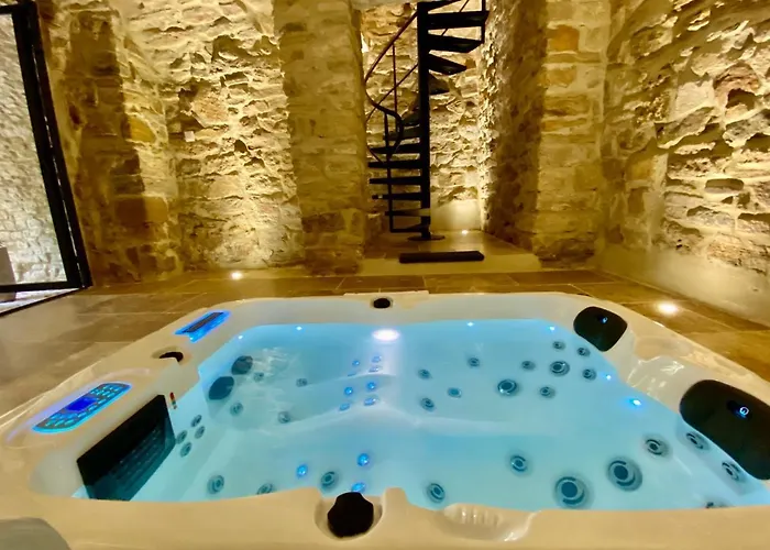 Bed & Breakfast La Maison Des Vendangeurs - Table D'hotes Le Soir Du Jeudi Au Dimanche- Jacuzzi - Balneo - Acces Piscine Pour Toutes Les Sauf Coquet- Piscine De Mai A Mi-octobre