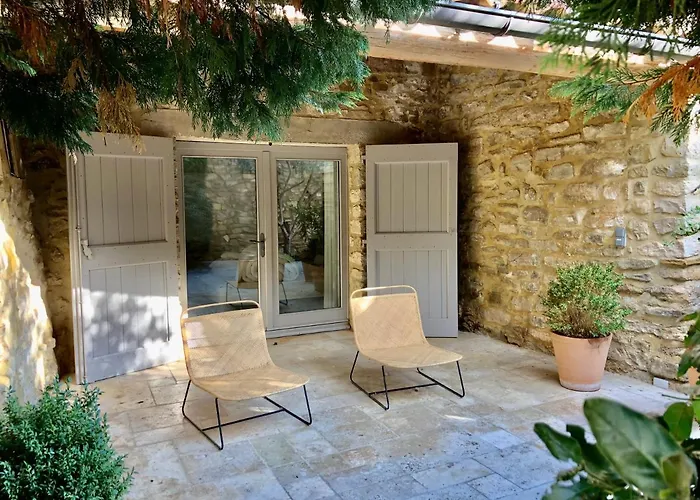 La Maison Des Vendangeurs - Table D'hotes Le Soir Du Jeudi Au Dimanche- Jacuzzi - Balneo - Acces Piscine Pour Toutes Les Sauf Coquet- Piscine De Mai A Mi-octobre Martignargues
